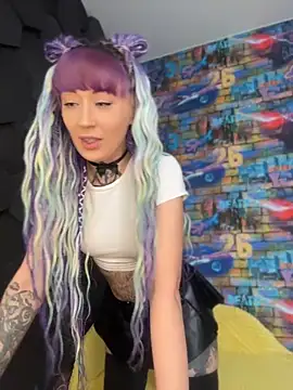 Snapshot of Tattoo__Moon chatting on 5, 6, 2026 Tattoo Moon online show from 5, 6, 2026
