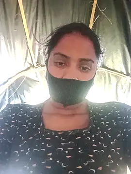 Snapshot of Poonam8080 chatting on 22, 2, 2026 Poonam8080 online show from 22, 2, 2026