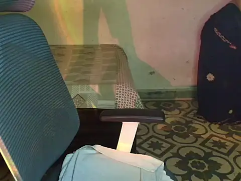 HEZALNUT online show from 6, 3, 2026