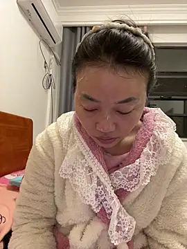 Snapshot of cmvoo chatting on 4, 2, 2026 cmvoo online show from 4, 2, 2026