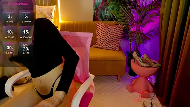 Snapshot of CarolainGilbert chatting on 15, 1, 2026 CarolainGilbert online show from 15, 1, 2026