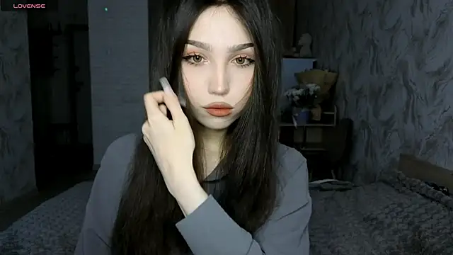 Qwami Amie online show from 26, 5, 2026