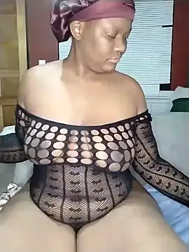 Snapshot of SexyAssQueenX chatting on 7, 7, 2026 SexyAssQueenX online show from 7, 7, 2026