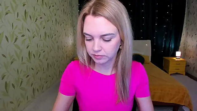 LunaFlinn online show from 9, 2, 2026