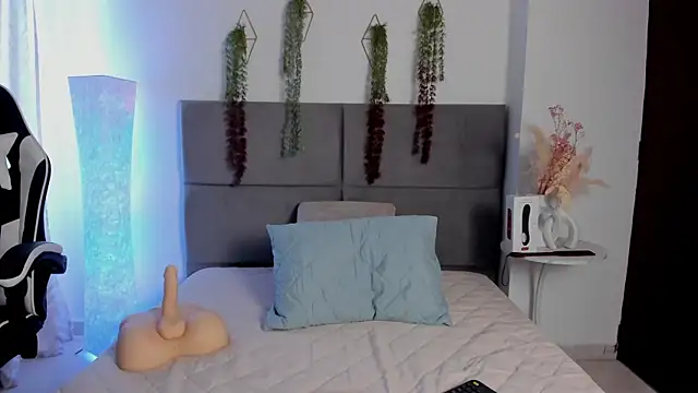 Snapshot of JulietaSnow chatting on 29, 4, 2026 JulietaSnow online show from 29, 4, 2026