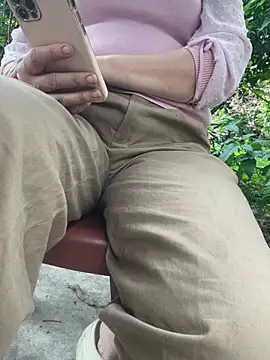 Snapshot of Yumi69 chatting on 11, 3, 2026 Yumi69 online show from 11, 3, 2026