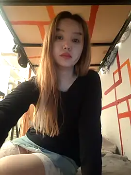 Snapshot of SherrylShaw chatting on 10, 4, 2026 SherrylShaw online show from 10, 4, 2026