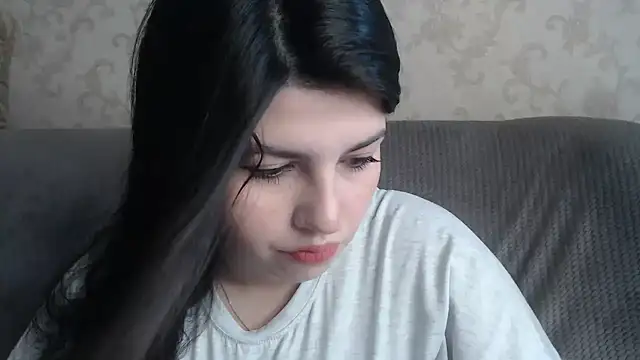 Snapshot of KisaModel chatting on 4, 7, 2026 KisaModel online show from 4, 7, 2026