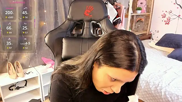 Nicole Pars online show from 18, 12, 2025