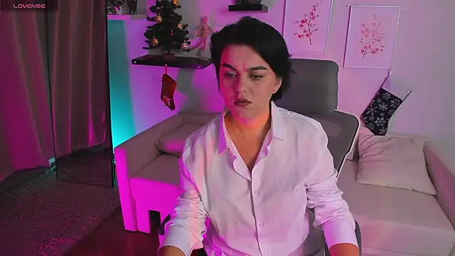 Sofia Fisher online show from 16, 12, 2025