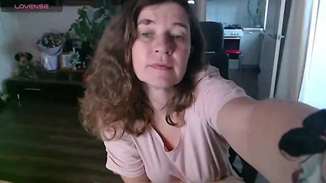 SofiaBoone online show from 7, 1, 2026