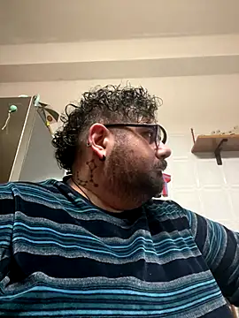 Snapshot of P0rco89 chatting on 8, 1, 2026 P0rco89 online show from 8, 1, 2026