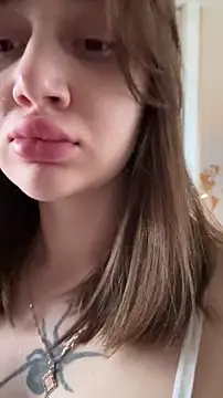 LucieBliss online show from 7, 4, 2026