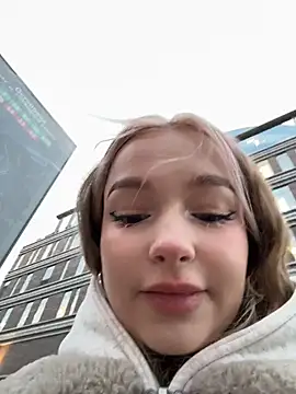 -teenytiny- online show from 18, 12, 2025