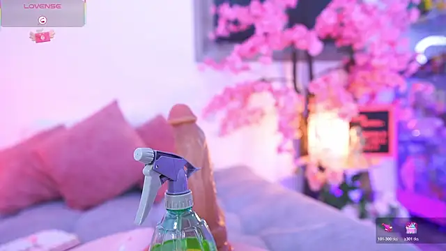 Snapshot of Hayami_Lee chatting on 13, 4, 2026 Hayami Lee online show from 13, 4, 2026