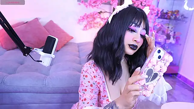 Snapshot of Hayami_Lee chatting on 20, 4, 2026 Hayami Lee online show from 20, 4, 2026