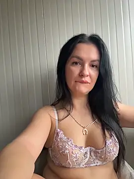 Snapshot of MeganBlueq chatting on 5, 2, 2026 MeganBlueq online show from 5, 2, 2026