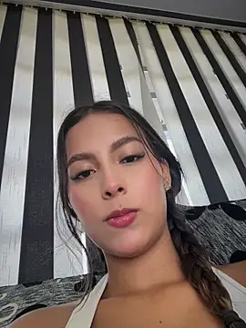 Snapshot of Valeria-escobar chatting on 22, 4, 2026 Valeria-escobar online show from 22, 4, 2026