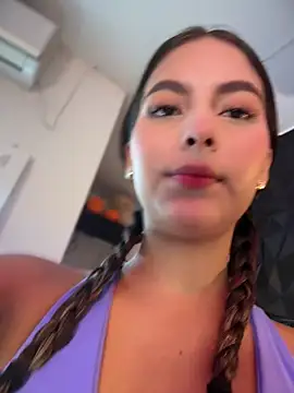 Snapshot of Valeria-escobar chatting on 16, 5, 2026 Valeria-escobar online show from 16, 5, 2026