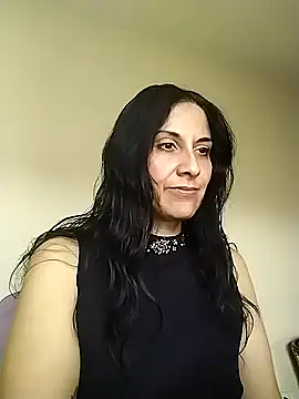 Snapshot of DommeVioleta chatting on 19, 12, 2025 DommeVioleta online show from 19, 12, 2025