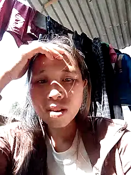 Snapshot of jikey- chatting on 19, 12, 2025 jikey- online show from 19, 12, 2025