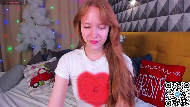 Snapshot of EmmaPratt chatting on 8, 1, 2026 EmmaPratt online show from 8, 1, 2026