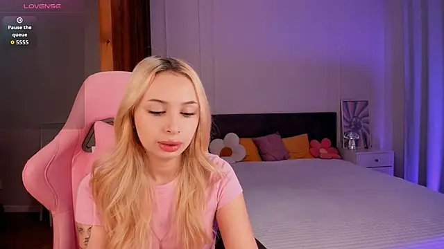 LanaMiracle online show from 16, 12, 2025