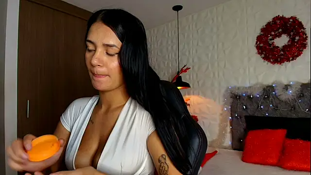 Snapshot of alisson-dl chatting on 19, 12, 2025 alisson-dl online show from 19, 12, 2025