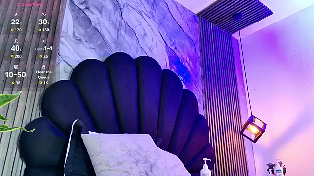 Snapshot of vicky_lopez chatting on 12, 1, 2026 vicky lopez online show from 12, 1, 2026