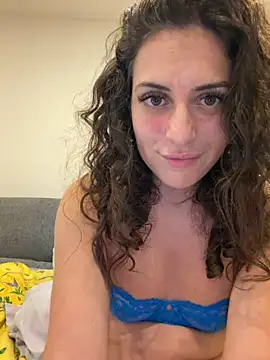 Snapshot of CoquineCharmeuse chatting on 30, 4, 2026 CoquineCharmeuse online show from 30, 4, 2026