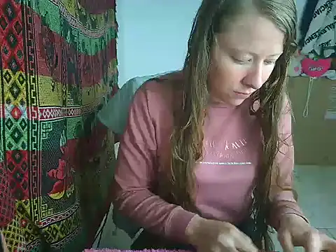 arianna blonde online show from 16, 4, 2026