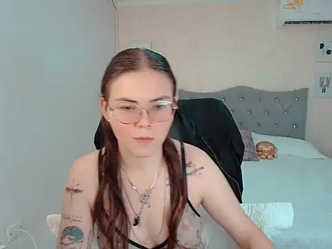 Snapshot of lexalove_doll chatting on 21, 2, 2026 lexalove doll online show from 21, 2, 2026