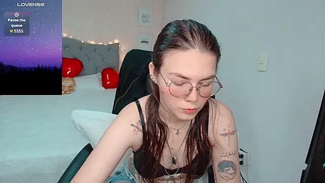 Snapshot of lexalove_doll chatting on 27, 2, 2026 lexalove doll online show from 27, 2, 2026