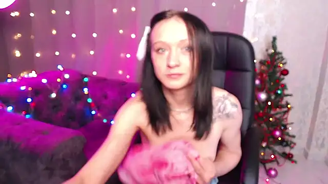 Snapshot of Monaa_monna chatting on 20, 12, 2025 Monaa monna online show from 20, 12, 2025