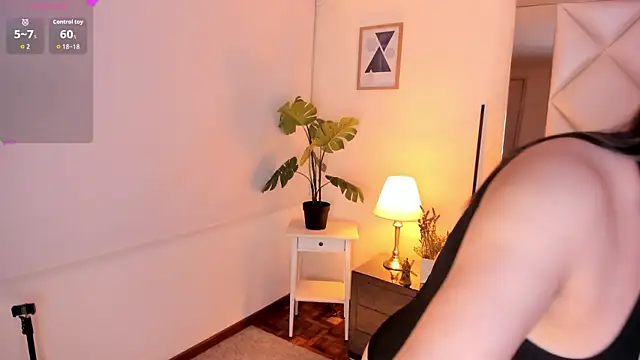 LizzCarter  online show from 14, 7, 2026