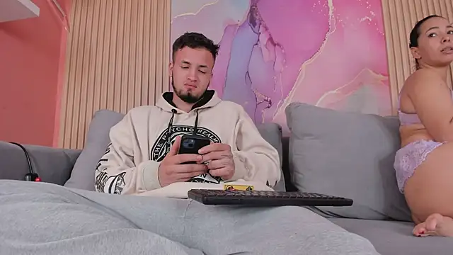 Snapshot of Magicsexx69 chatting on 17, 12, 2025 Magicsexx69 online show from 17, 12, 2025