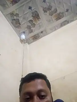 Snapshot of SHARIF12123 chatting on 18, 12, 2025 SHARIF12123 online show from 18, 12, 2025