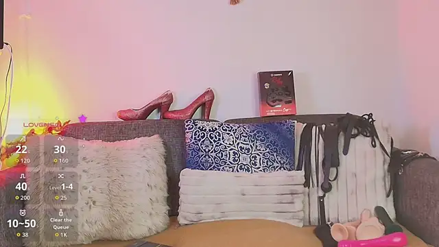 Snapshot of Laura_hotmilf chatting on 15, 4, 2026 Laura hotmilf online show from 15, 4, 2026