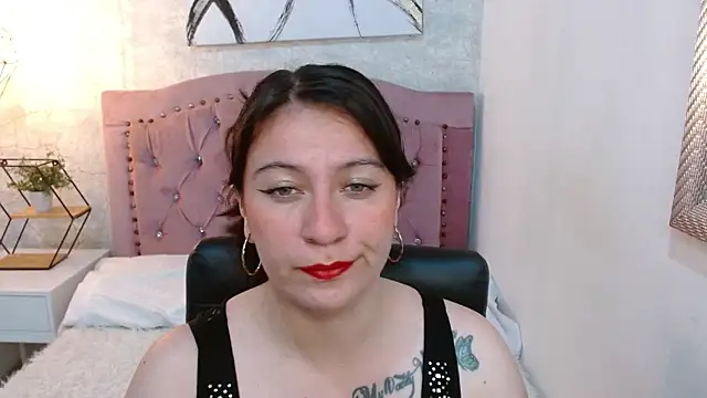 Snapshot of amanda_rousee chatting on 8, 1, 2026 amanda rousee online show from 8, 1, 2026