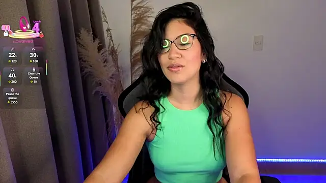 Snapshot of chloebum_ chatting on 21, 5, 2026 chloebum online show from 21, 5, 2026