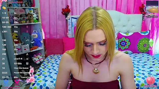 Snapshot of golden_girl01 chatting on 19, 4, 2026 golden girl01 online show from 19, 4, 2026