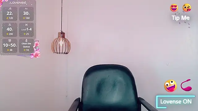 Snapshot of alisson_mantiel- chatting on 13, 12, 2025 alisson mantiel- online show from 13, 12, 2025