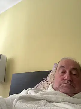 Snapshot of csikar chatting on 23, 4, 2026 csikar online show from 23, 4, 2026