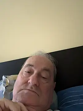 Snapshot of csikar chatting on 27, 4, 2026 csikar online show from 27, 4, 2026