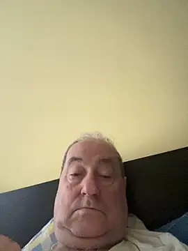 Snapshot of csikar chatting on 8, 5, 2026 csikar online show from 8, 5, 2026