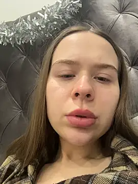 Nicole Loving online show from 14, 12, 2025