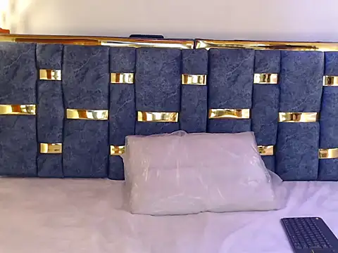 Snapshot of CATALINA_HIL9 chatting on 14, 1, 2026 CATALINA HIL9 online show from 14, 1, 2026