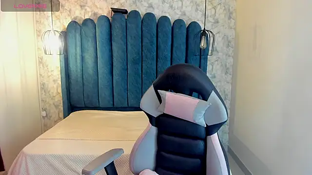 Lovely-martina online show from 16, 12, 2025