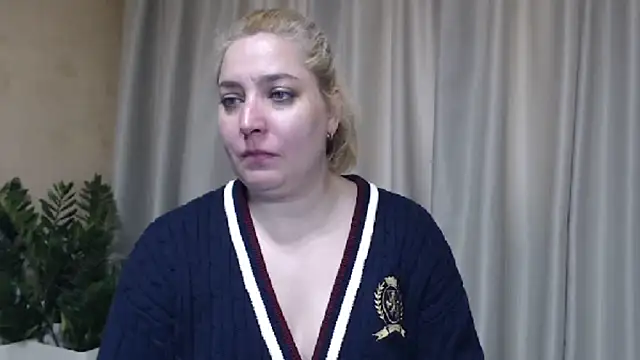 sweetpussy13 online show from 28, 3, 2026