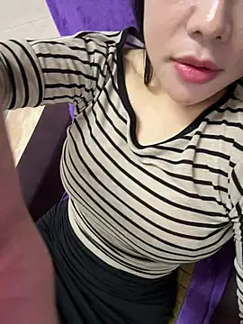 Snapshot of lavi-cute chatting on 30, 5, 2026 lavi-cute online show from 30, 5, 2026